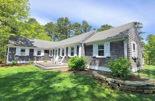 BRAND NEW LISTING! Immaculate 4BD-A/C, Deck, Outdoor Shower, Only 0.2 Mi to Ballston Beach-1-Min Bike Ride!