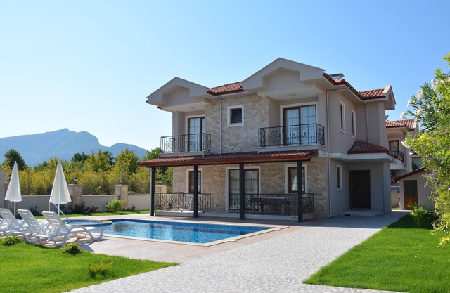 BRAND NEW LOVELY VILLA WITH PRIVATE POOL&GARDEN IN CENTRE OF DALYAN GULPINAR !
