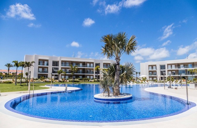 Brand New Luxury Apartment 1st Line Beach and Golf
