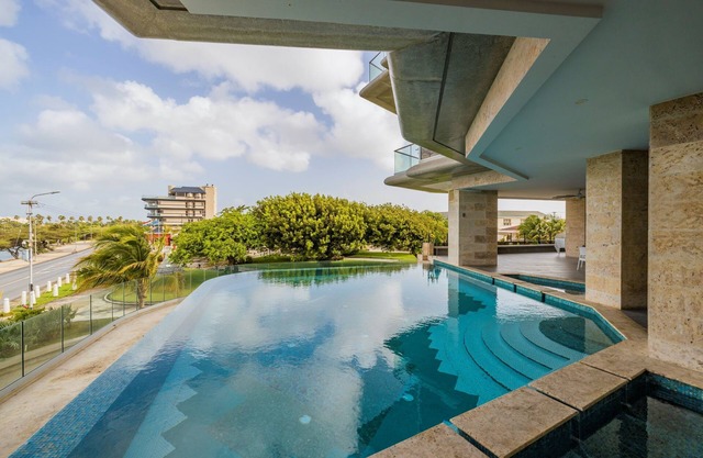 Brand New Luxury Ocean view condo in Harbor area