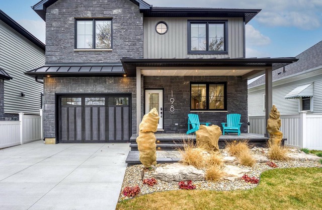 Brand New Premium House with Hot Tub