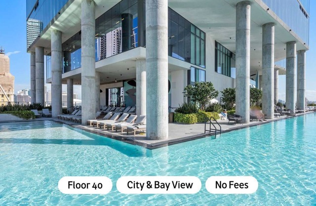 Brand New Studio w/Free Beach Access & WOW Views