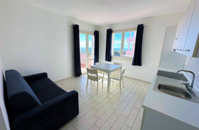 Brand new three-room apartment with panoramic view, furnished and equipped