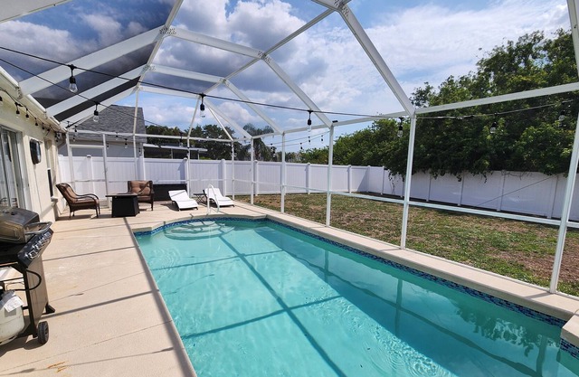 ⚓Breakwater Inn! Beachy private pool home w/fire pit. Pets allowed!⚓🐕🌅