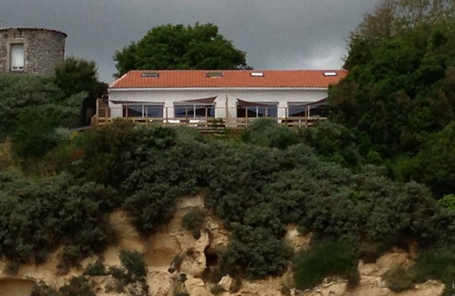 Breathtaking sea view house with quiet terrace