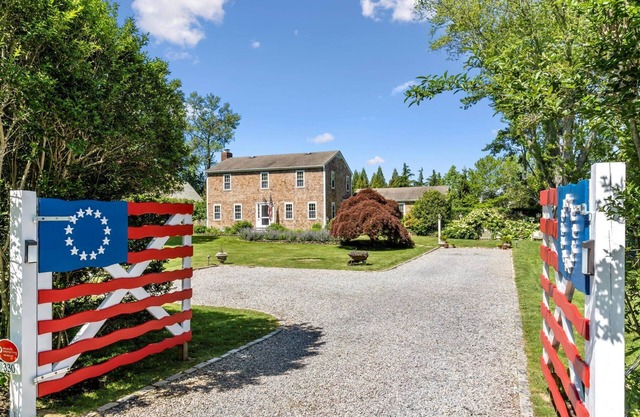 BRIDGEHAMPTON South 5 bedroom 3.5 bath spectacular gardens and salt water pool