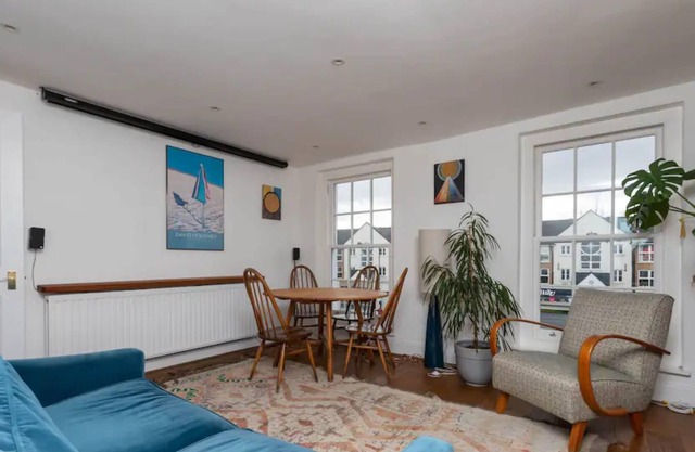 Bright 1 Bedroom Apartment in Hackney near Colombia Road