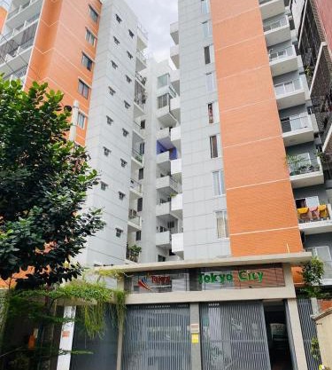 Bright and Airy 2BR Flat in Uttara Sleeps 4 to 5