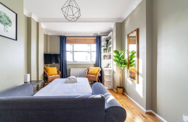 Bright and Cosy Apartment in South London