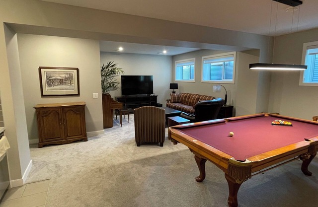 Bright and Spacious Basement Suite in Mahogany S.E. Calgary
