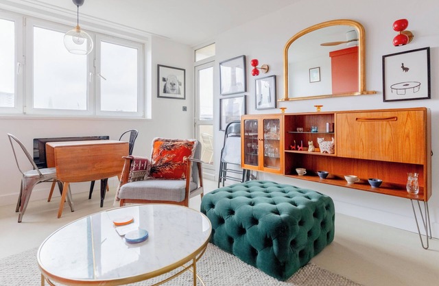 Bright and Stylish 2BD in Old Street w City Views