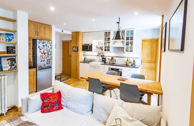 Bright Apartment At The Door Of Chamonix