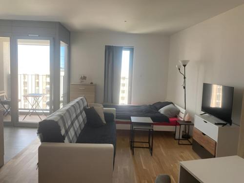 Bright Apartment in Munich Within Sight of Alps