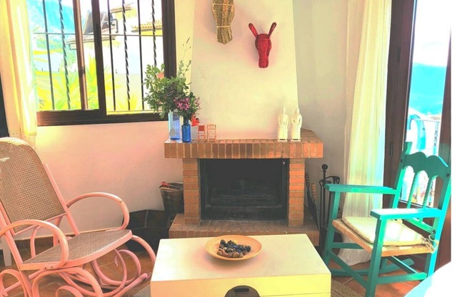 Bright apartment with views and fireplace in Benaocaz