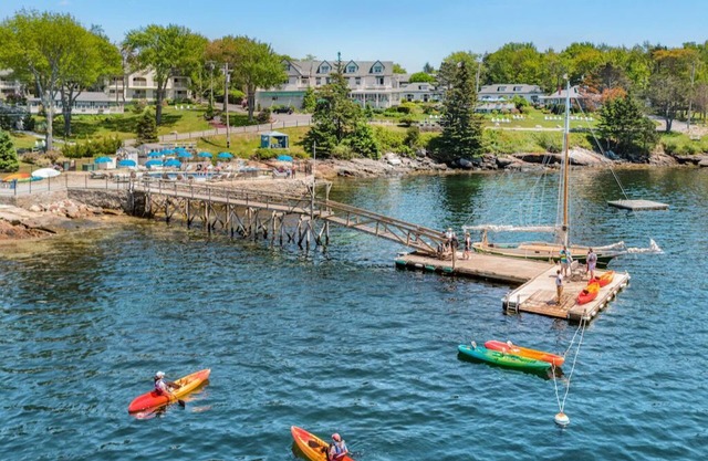 Bright Cottage| Porch+Waterfront | No Hidden Fees