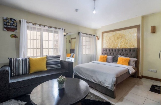 Bright Gem In The Heart Of Nairobi With Elevator