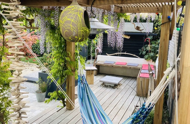 Bright house 160 m² family quiet, garden, jacuzzi