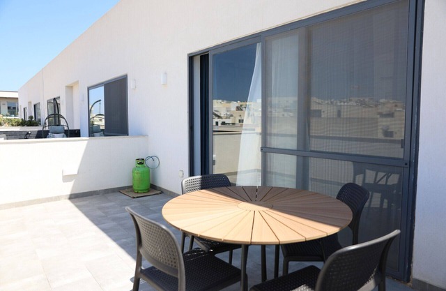 Bright penthouse in Mellieha-Hosted by Sweetstay