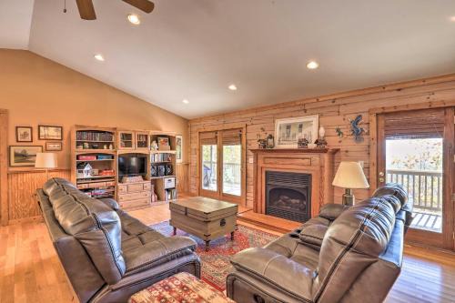 Bring a Pet Bostic Cabin with Mtn Views!