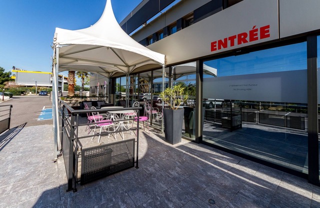 Brit Hotel Porte d’Espagne