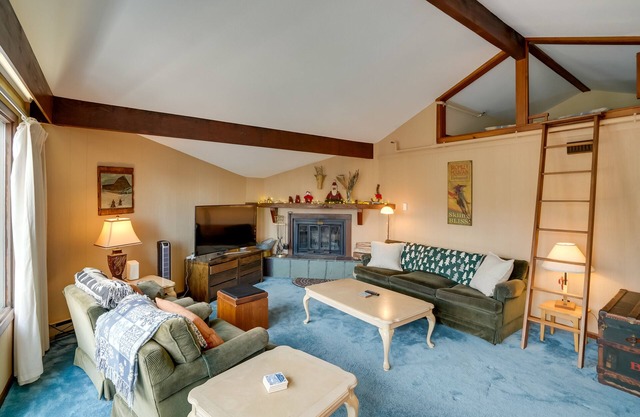Bromley Mountain Escape w/2 Balconies: Hike & Ski