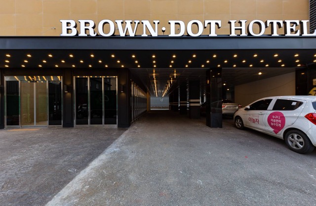 Brown Dot Hotel Cheonan