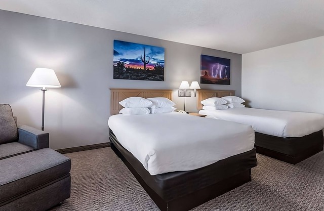 Budget-Friendly Units Near Attractions! Free Breakfast, Wifi, Parking, and Pool