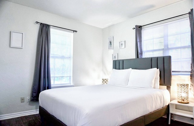 Budget OKC Studio With Parking | 15 Mins to OKC State Fair | #TB