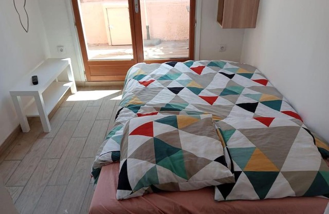 BudgetBnb studette a la moutonne