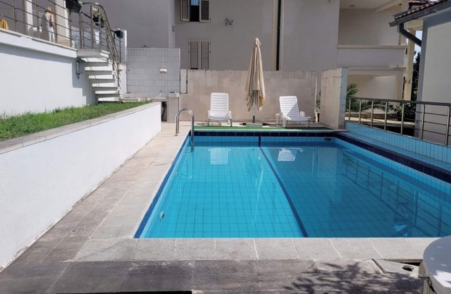 Budva City - Private Pool - Authentic Stone House