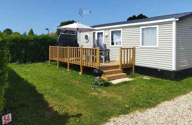Bungalow 6 people in campsite*** with heated swimming pool