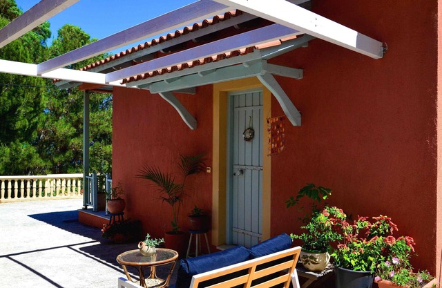 Bungalow Kefalonia Greece: cozy 2 bedroom bungalows by Spartia beach, veranda