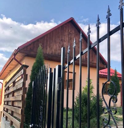 Căsuța cu livadă