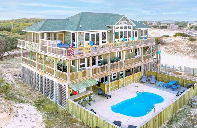 C9038 Time Fades Away. Wild Horses, 4X4 Area, Pool, Hot Tub! Winter Weeks Now
