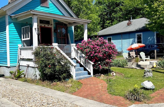 Cabbagetown Charmer, Walk to so much in Atlanta