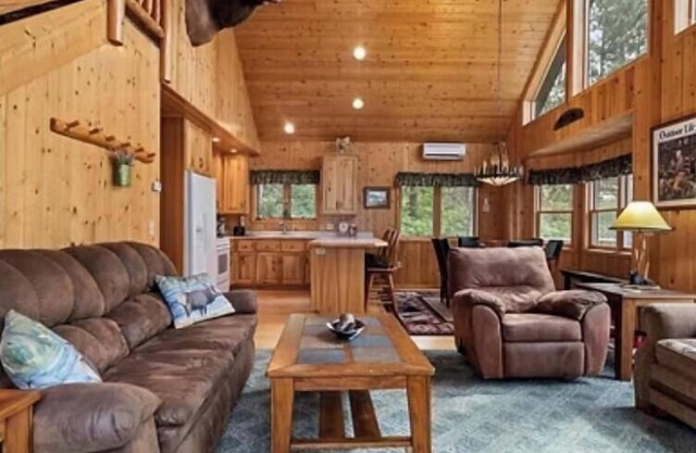 Cabin 14 in Pine River