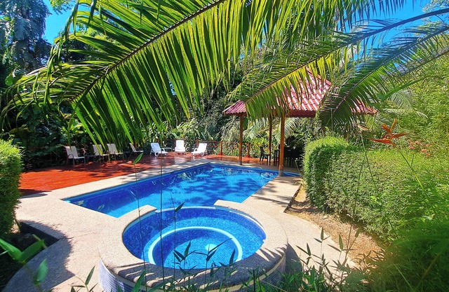 Cabinas Costa Tropicana