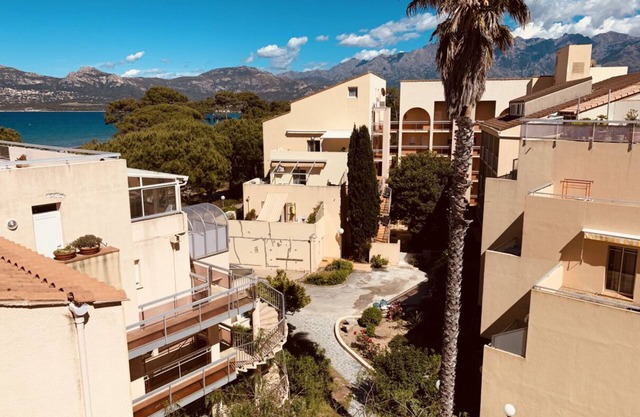 Calvi on foot - Duplex 4people 40m² - 50m from the beach