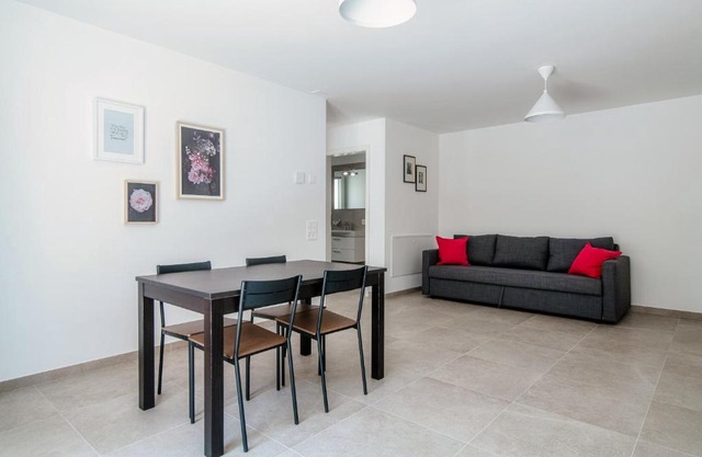 Cama Apartment 2