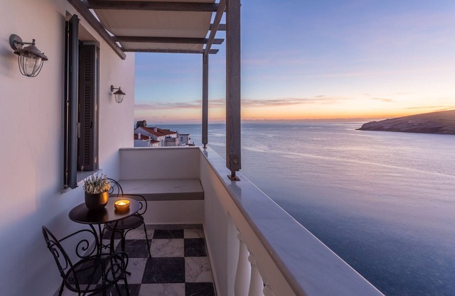 Camara Suites