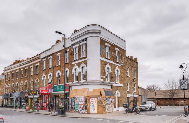 Camberwell High Spec 6-Studio Unit Block