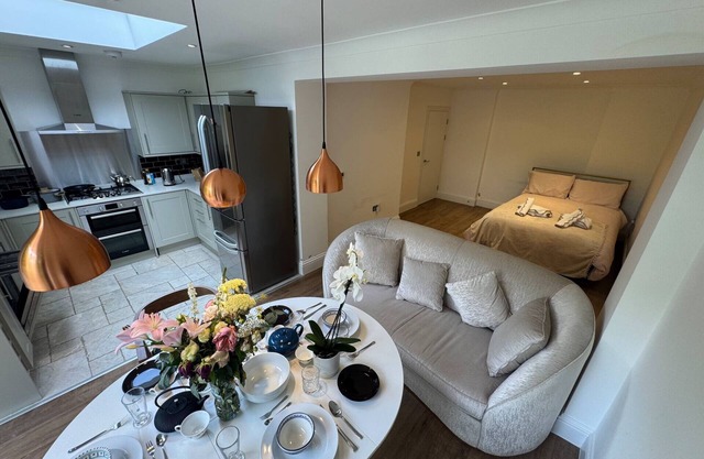 Camden Garden Level luxury apartment