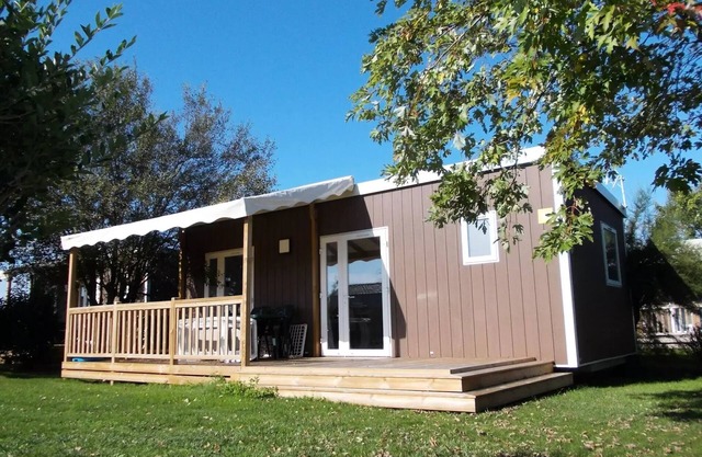 Campsite Les Peupliers * - Lodge 3 rooms 4/6 people