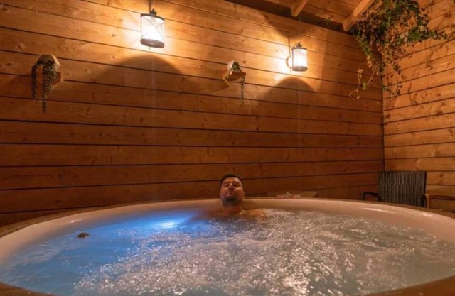 Camping 2 étoiles - Piscine - ccafci0