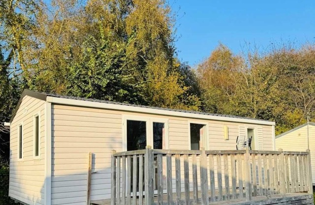 Camping 3 étoiles - Piscine - ccbbhhe