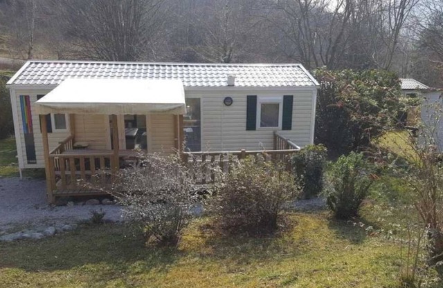 Camping 3 étoiles - Piscine - ccbaddh