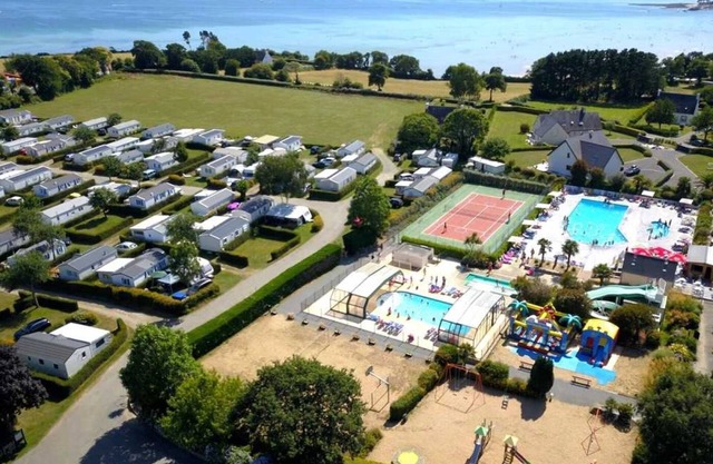 Camping 4 étoiles - Piscine - ccbbbg0
