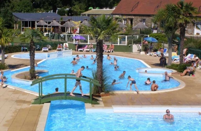 Camping 4 étoiles - Piscine - ccafgeb