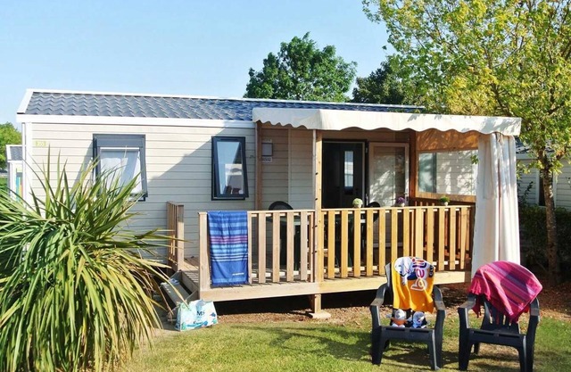 Camping 4 étoiles - Parc aquatique - eeibgf