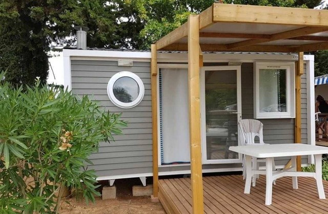 Camping 4 étoiles - Piscine - ccbahdc